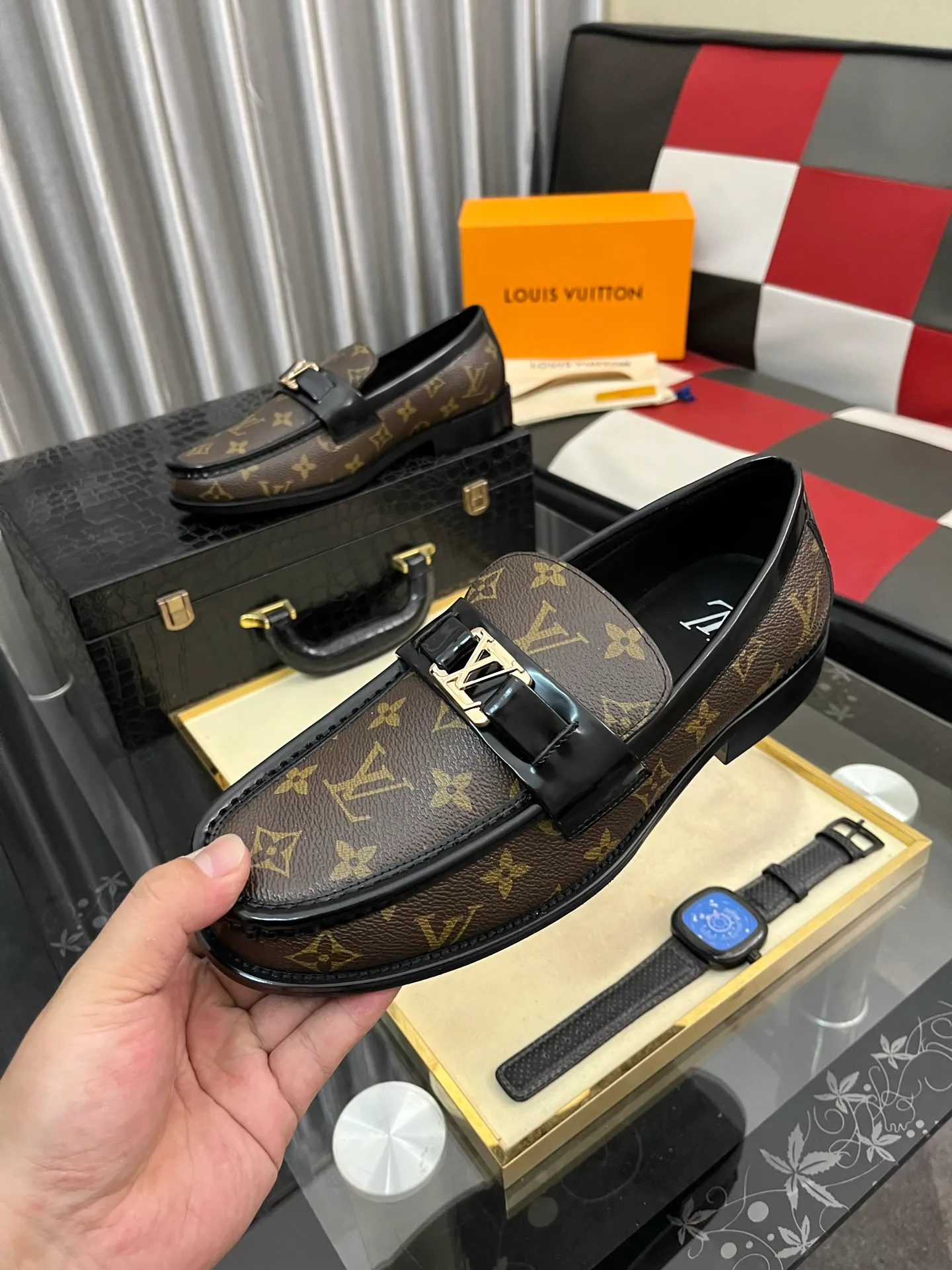 Men's Men's Shoes Men's Men's Shoes 💰520⌚️⌚️[LV] The most popular classic Louis Vuitton leather shoes. Synchronized with the official website, the upper adopts Italian imported upper embossing➕comfortable cowhide lining, fashionable atmosphere, unique brand and unique craftsmanship. Highlighting the hot style of the new year. Stop hesitating, stop wandering, get it now. Code number: 38--44. 3️⃣colors available